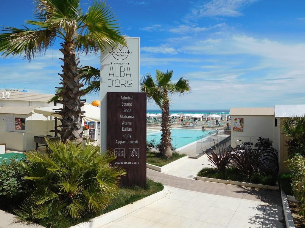 Hotel Admiral - On The Beach Riccione Exterior photo